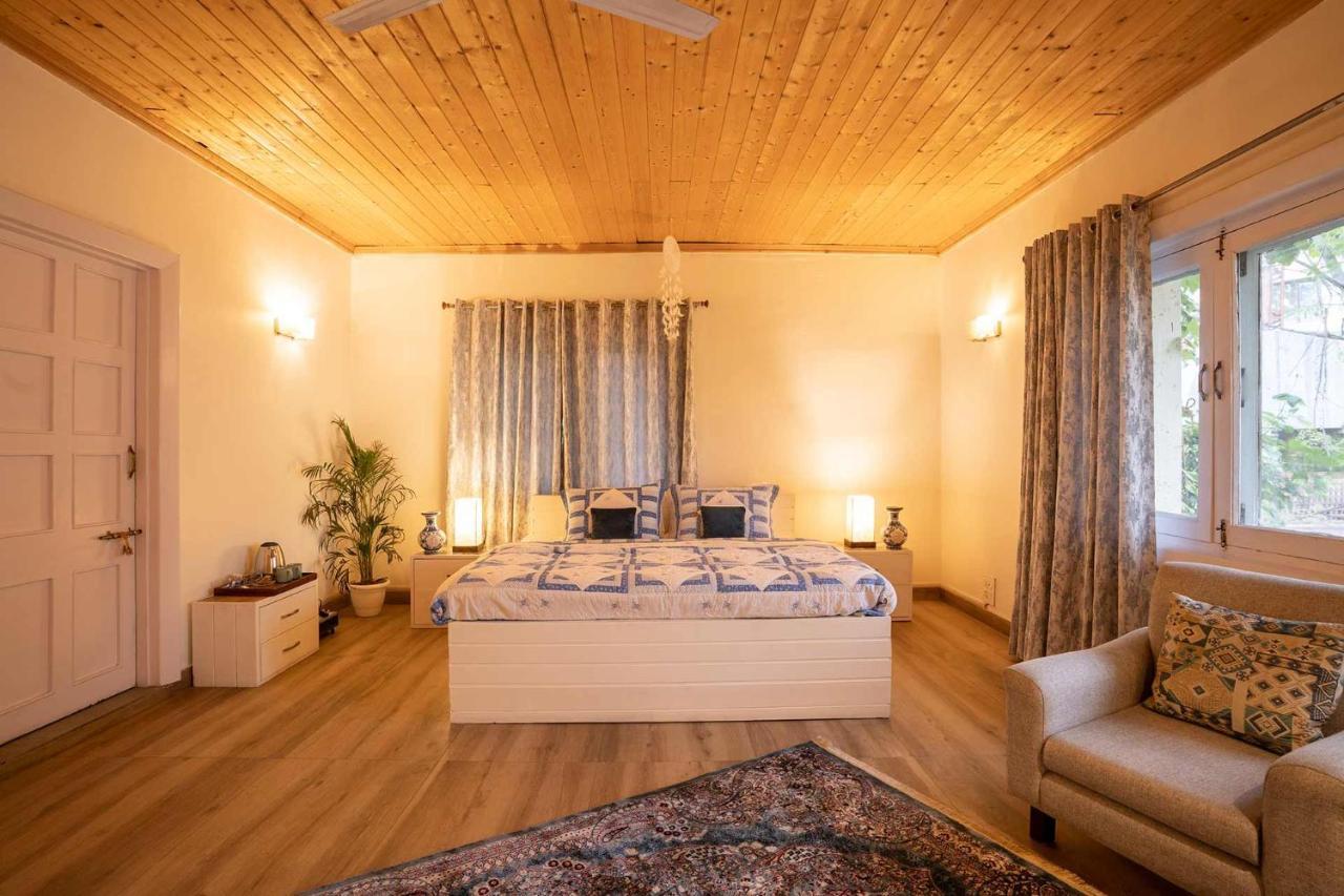 Stayvista At Waterside Estate Srīnagar Kültér fotó
